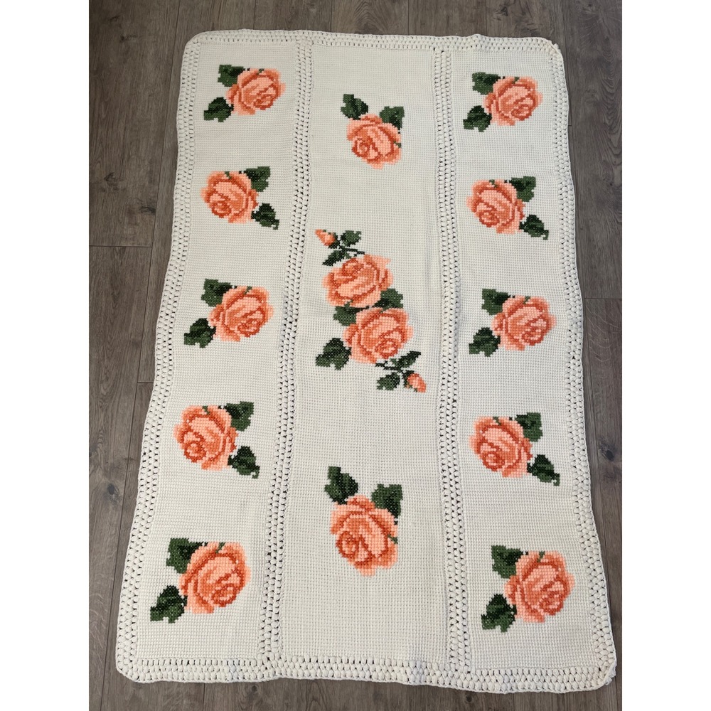 Vintage Handmade Crochet Rose Floral Afghan Throw Blanket Peach Cream 42x68‎